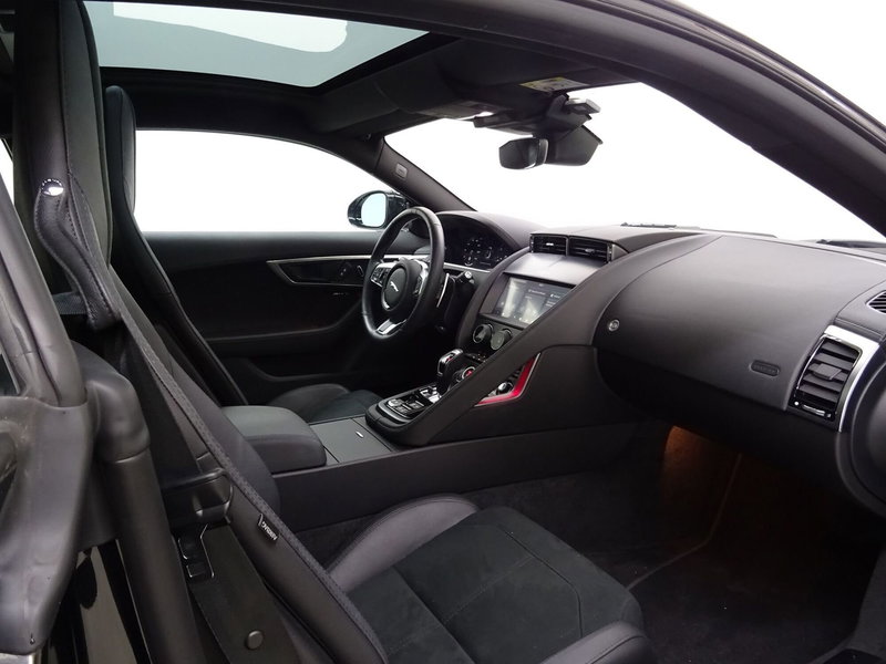 Jaguar F-Type Coupé usata a Como (3)