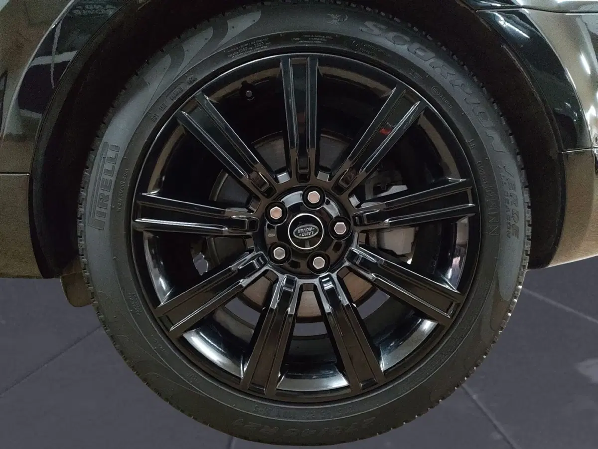 Land Rover Range Rover Sport usata a Perugia (9)