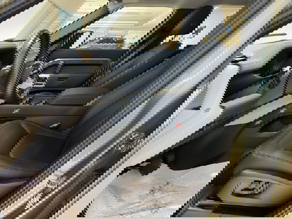 Land Rover Defender usata a Forlì-Cesena (4)