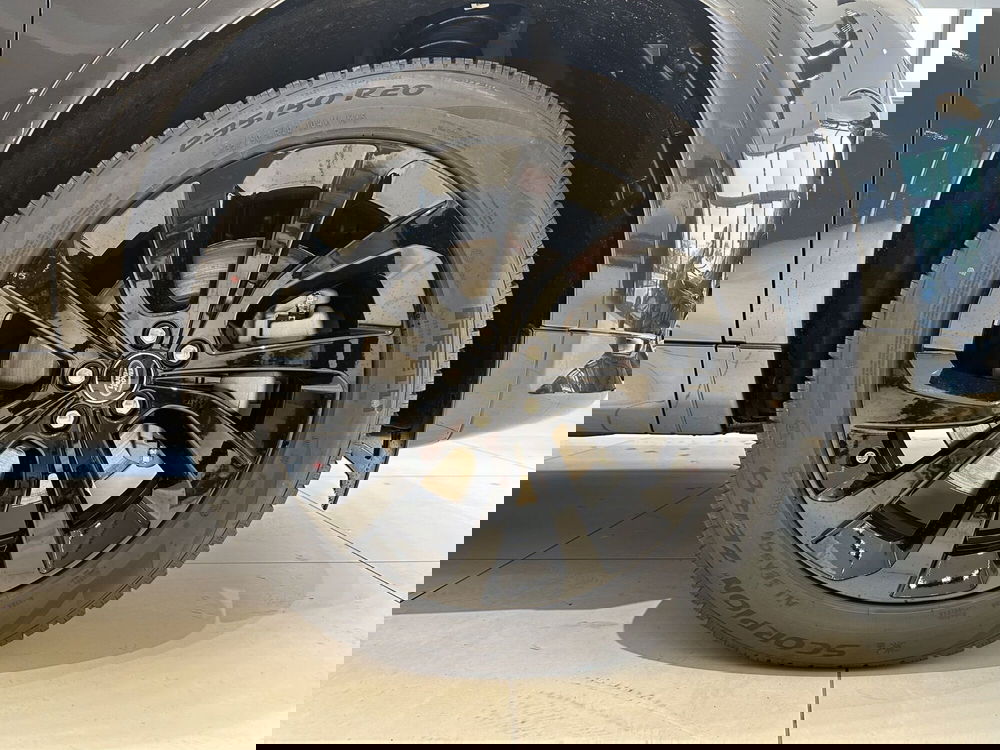 Land Rover Discovery Sport nuova a Forlì-Cesena (9)