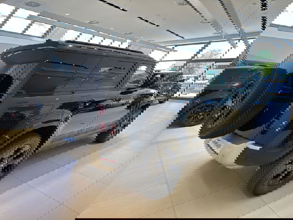 Land Rover Defender usata a Forlì-Cesena (2)