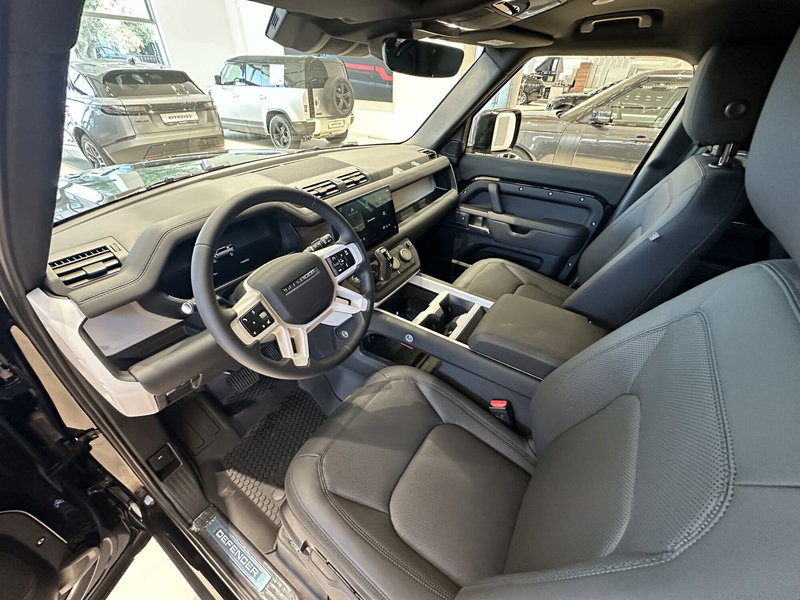 Land Rover Defender usata a Forlì-Cesena (4)