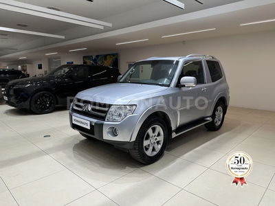 Mitsubishi Pajero 3.2 DI-D 16V aut. 3p. Instyle DPF del 2007 usata a Forli'