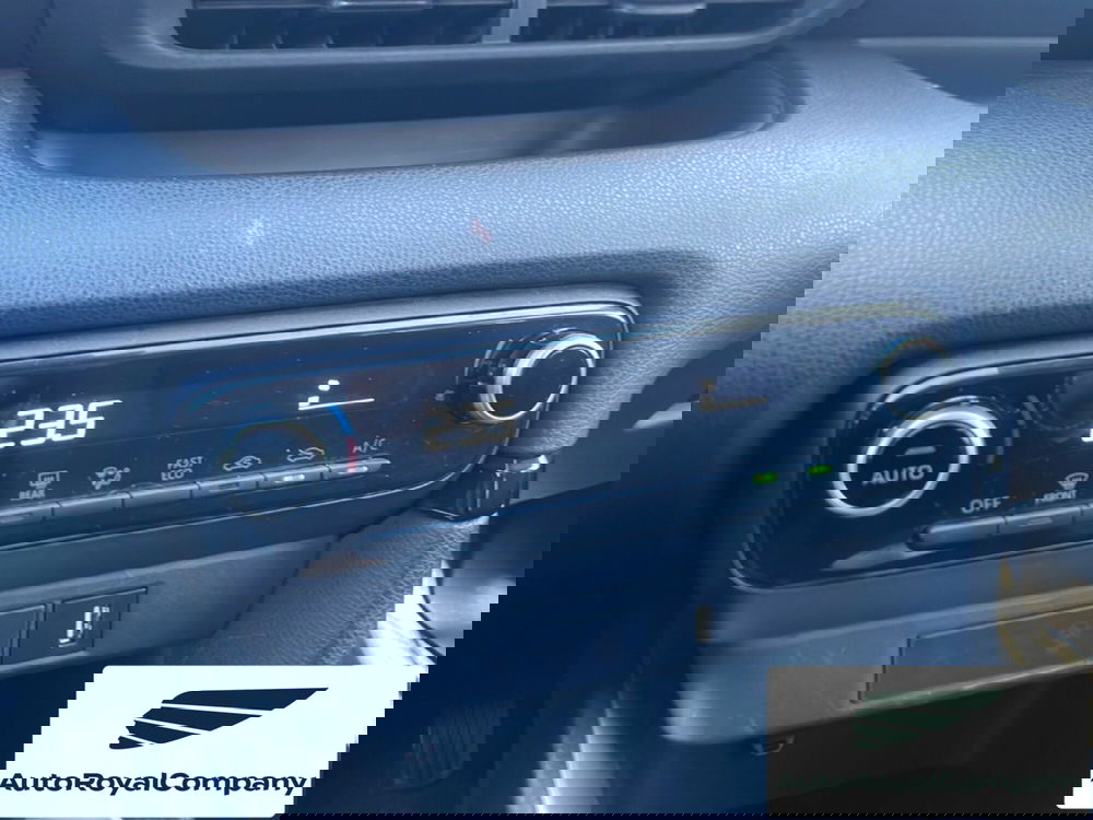 Toyota Yaris usata a Roma (11)