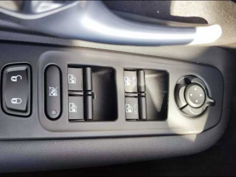 Jeep Renegade usata a Latina (19)