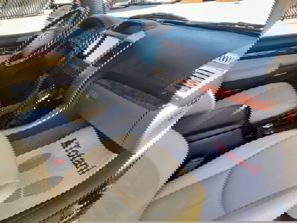 Toyota Land Cruiser usata a L'Aquila (20)