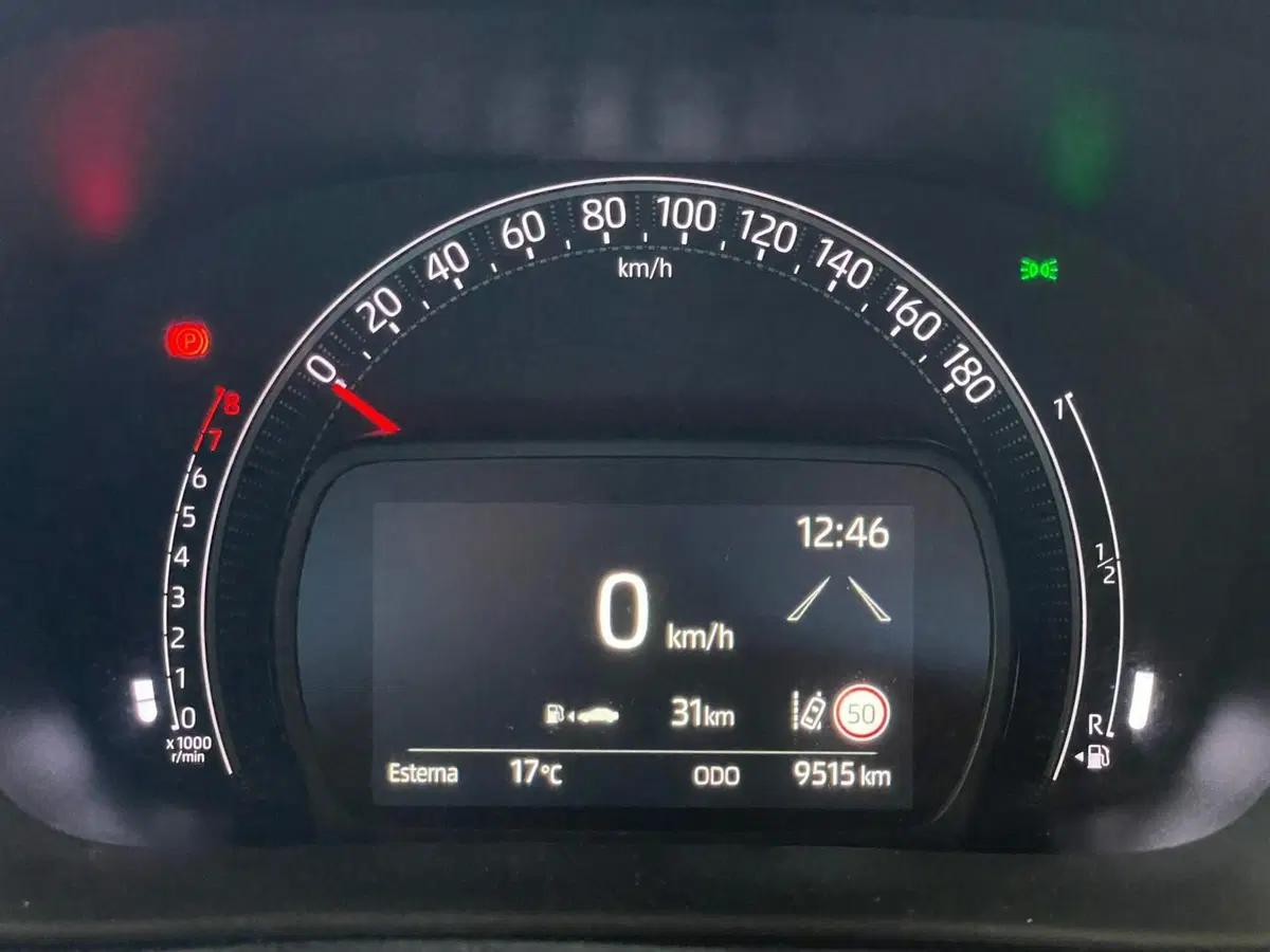 Toyota Aygo X usata a Reggio Calabria (12)