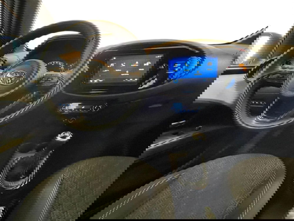 Toyota Aygo X usata a Reggio Calabria (15)