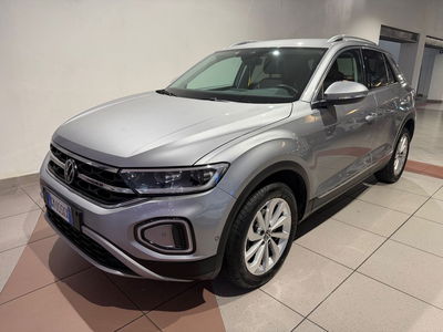 Volkswagen T-Roc 1.5 TSI ACT Style BlueMotion Technology del 2023 usata a Genova