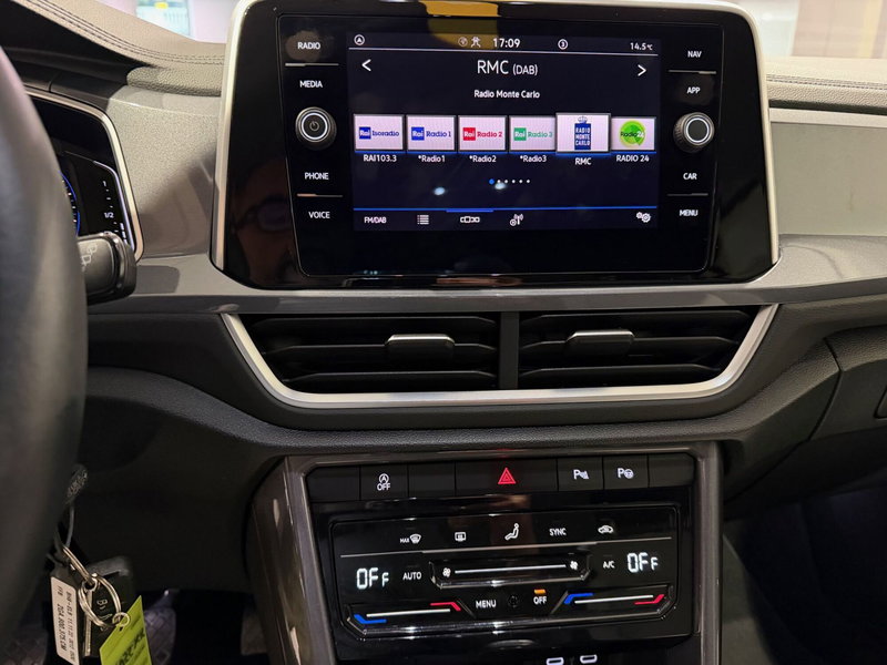 Volkswagen T-Roc usata a Genova (14)