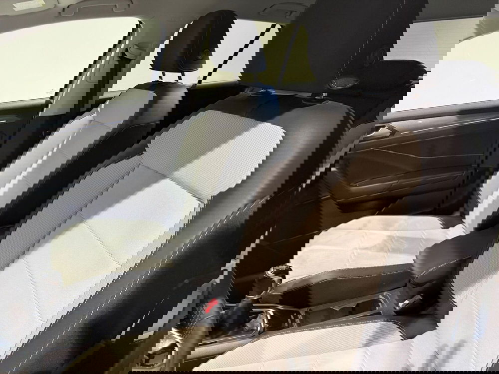 Volkswagen T-Roc usata a Genova (9)