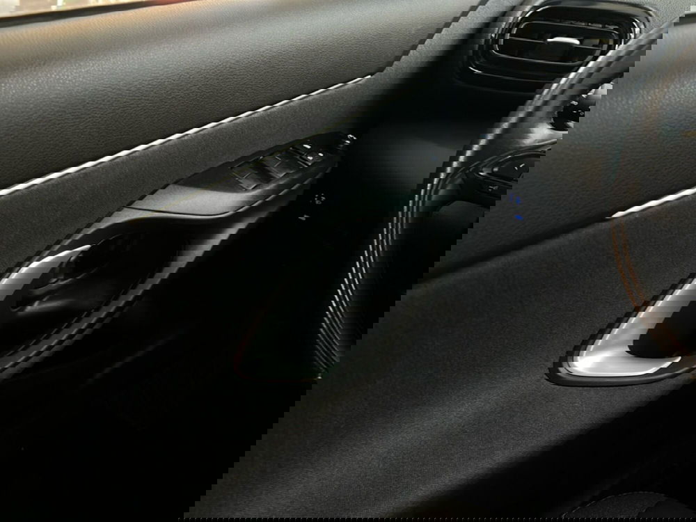 Toyota Yaris Cross usata a Roma (13)