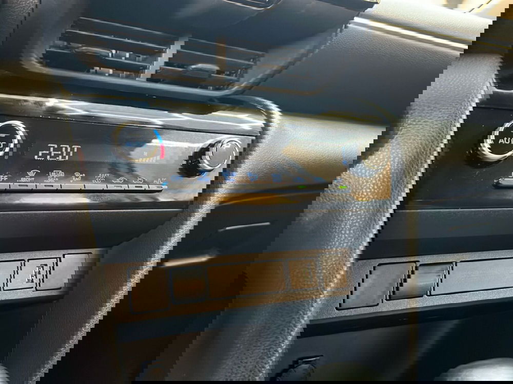 Toyota Yaris Cross usata a Roma (19)