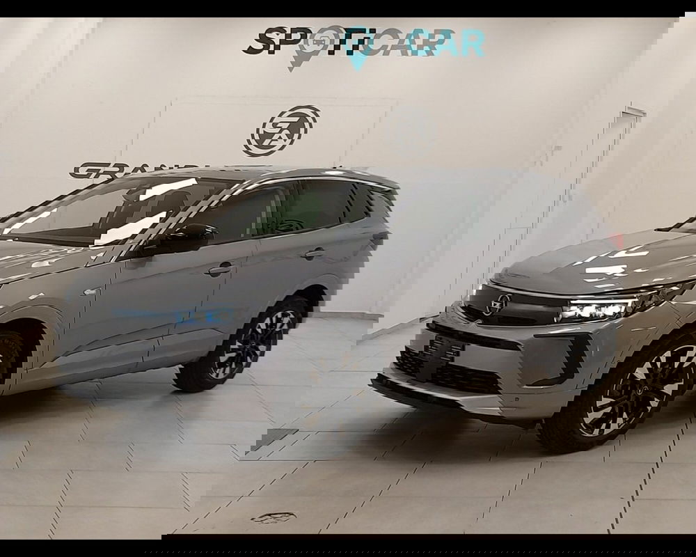 Opel Grandland nuova a Asti