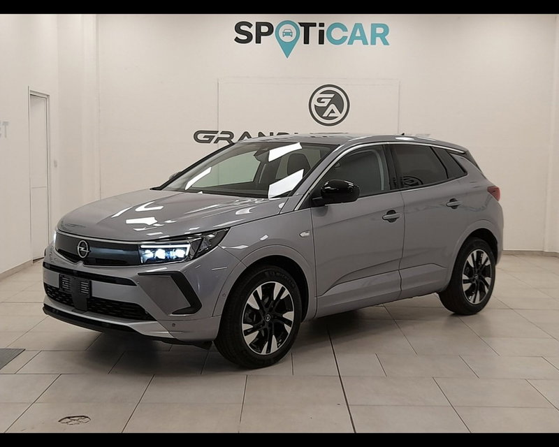 Opel Grandland nuova a Asti