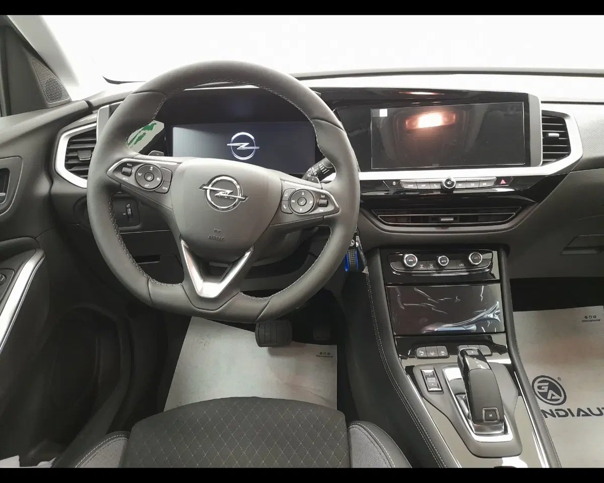 Opel Grandland nuova a Asti (11)