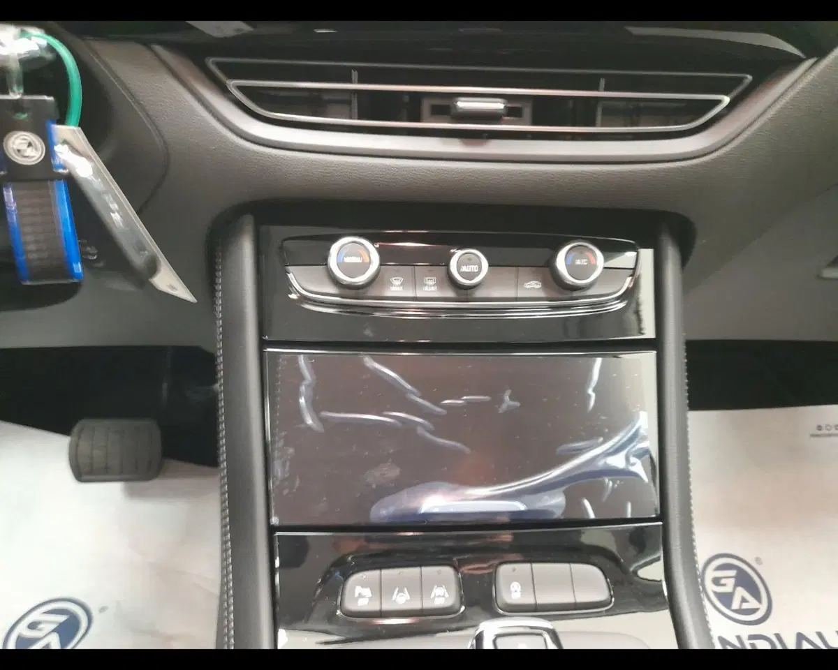 Opel Grandland nuova a Asti (18)
