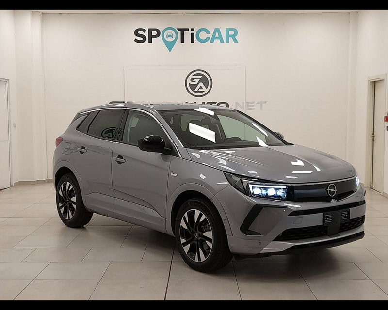 Opel Grandland nuova a Asti (3)
