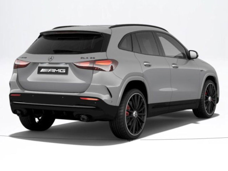 Mercedes-Benz GLA SUV nuova a Verona (2)