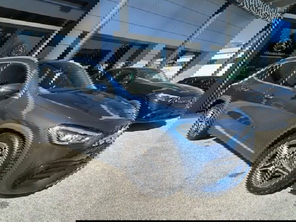 Mercedes-Benz GLA SUV usata a Potenza