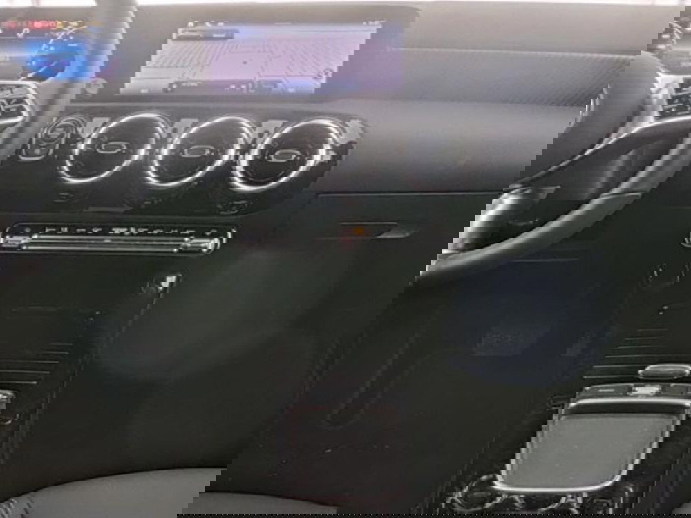 Mercedes-Benz Classe A usata a Milano (9)