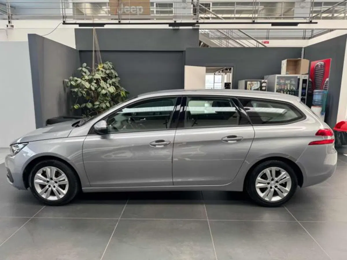 Peugeot 308 SW usata a Vercelli (4)