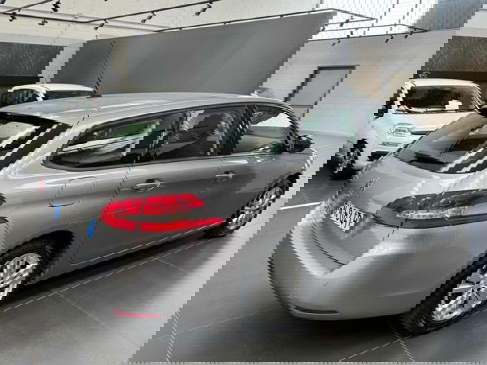 Peugeot 308 SW usata a Vercelli (7)