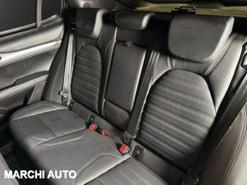 Alfa Romeo Stelvio usata a Perugia (11)