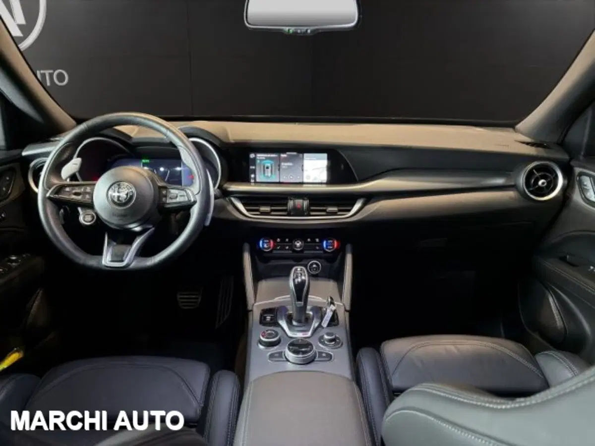 Alfa Romeo Stelvio usata a Perugia (12)