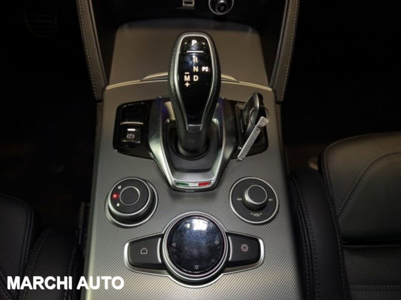 Alfa Romeo Stelvio usata a Perugia (20)