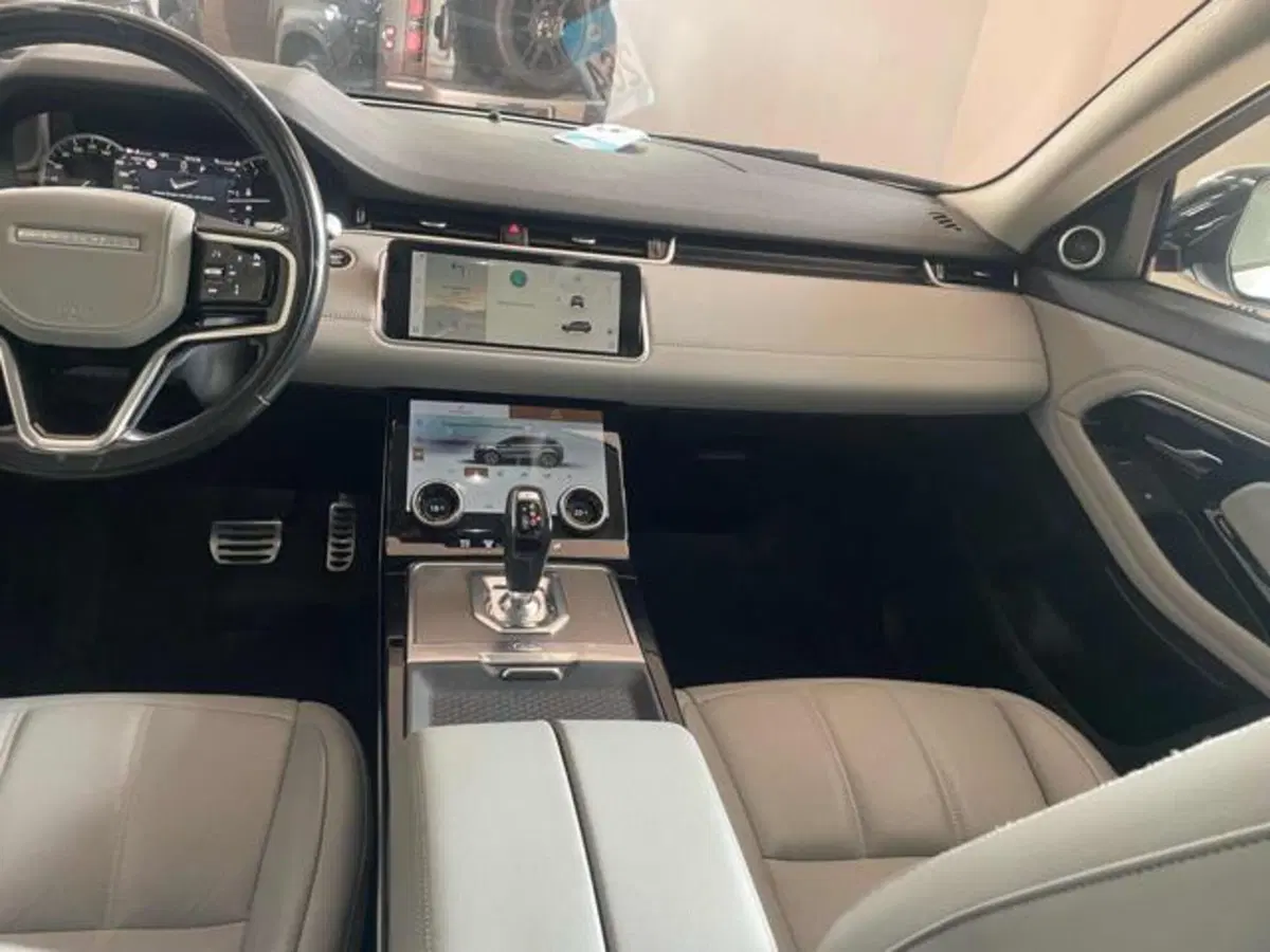 Land Rover Range Rover Evoque usata a Lucca (10)