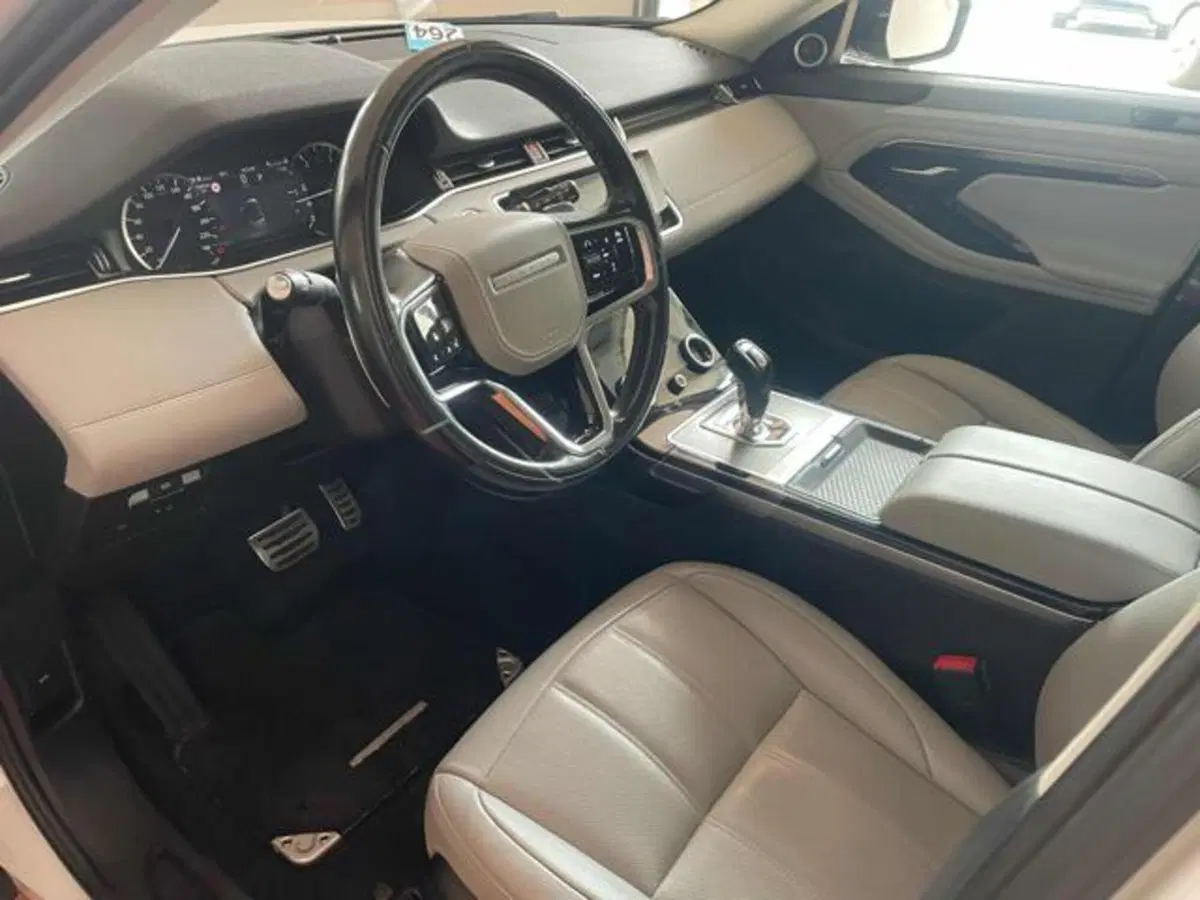Land Rover Range Rover Evoque usata a Lucca (4)