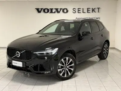 Volvo XC60 B5 AWD automatico Ultimate Dark del 2025 usata a Lurate Caccivio