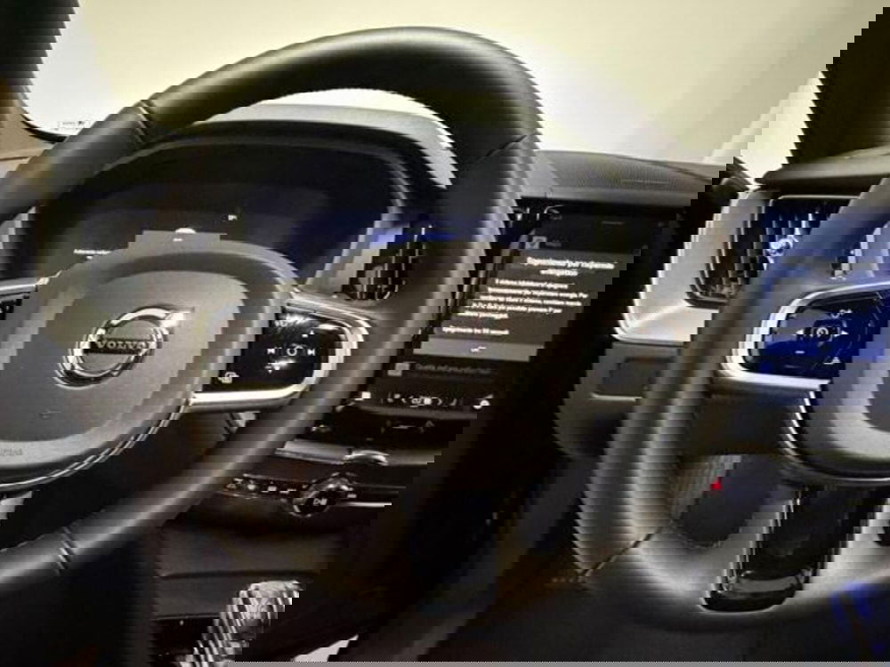 Volvo XC60 usata a Como (10)