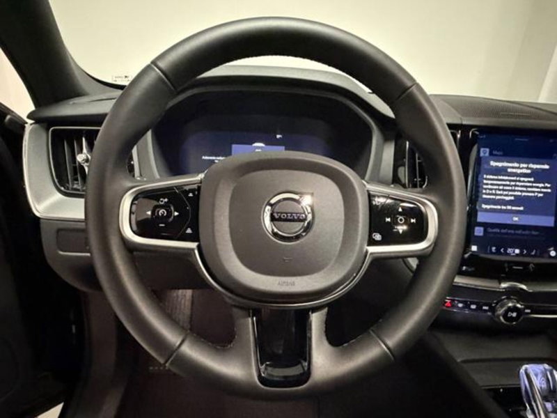 Volvo XC60 usata a Como (10)