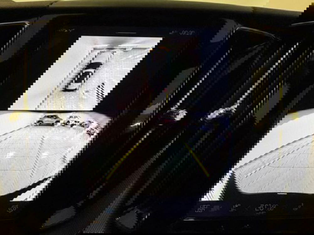 Volvo XC60 usata a Como (15)