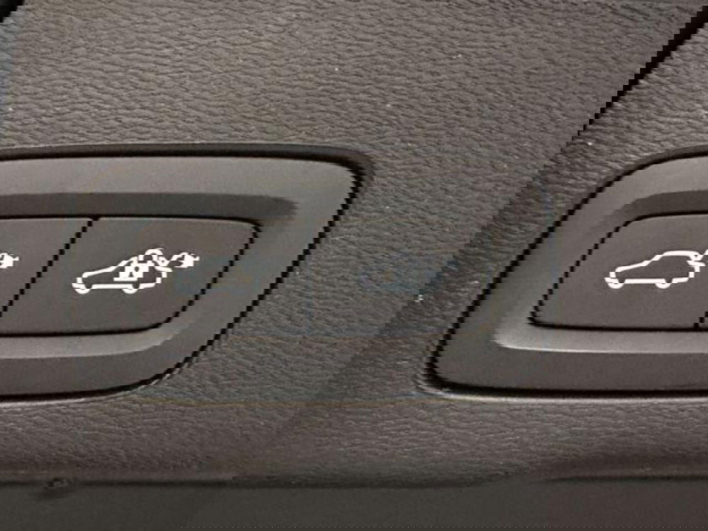 Volvo XC60 usata a Como (17)