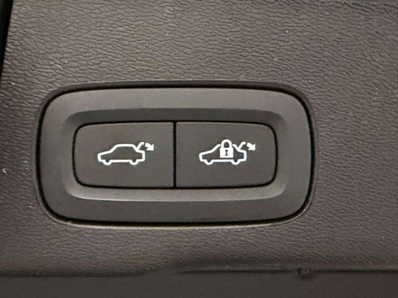 Volvo XC60 usata a Como (17)