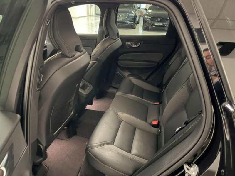 Volvo XC60 usata a Como (8)