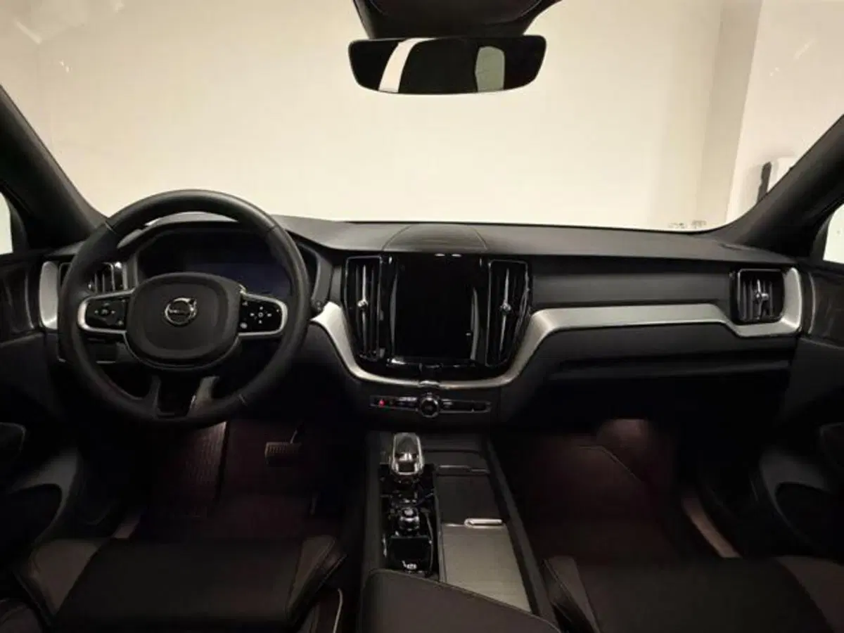 Volvo XC60 usata a Como (9)