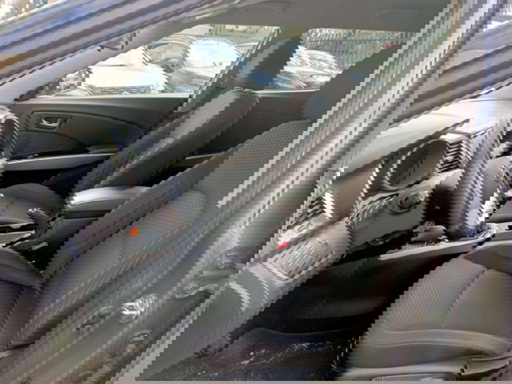 Ssangyong Tivoli usata a Firenze (10)