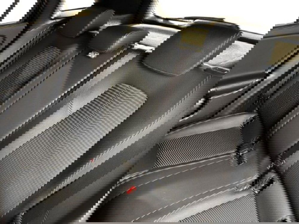 Mercedes-Benz GLA SUV usata a Bologna (16)