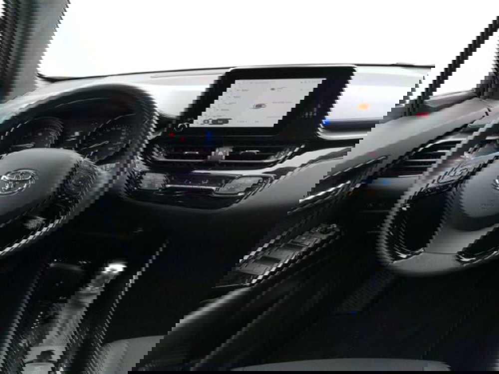 Toyota Toyota C-HR usata a Roma (8)