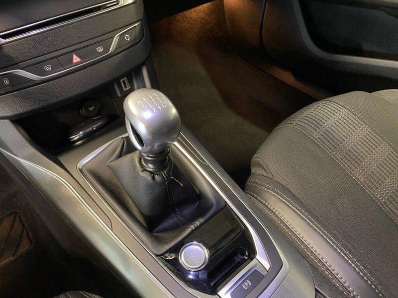 Peugeot 308 SW usata a Torino (11)