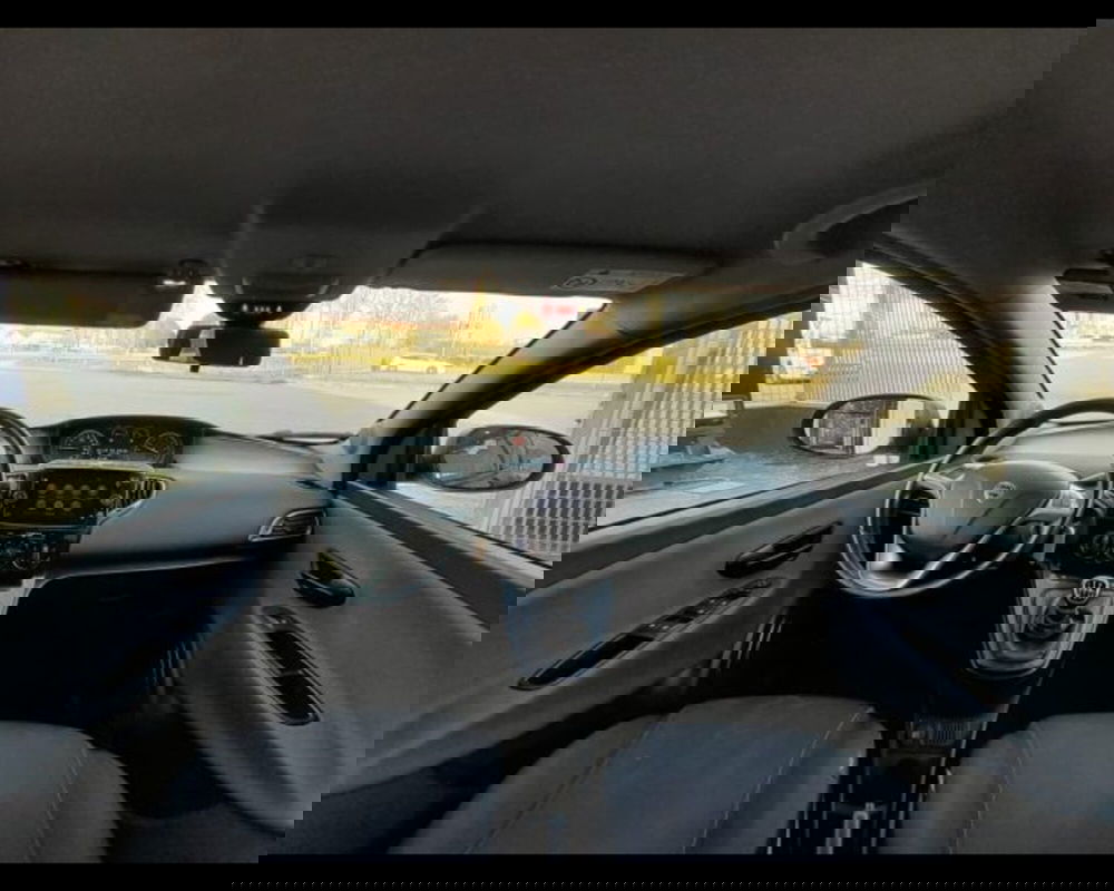Lancia Ypsilon usata a Bologna (11)