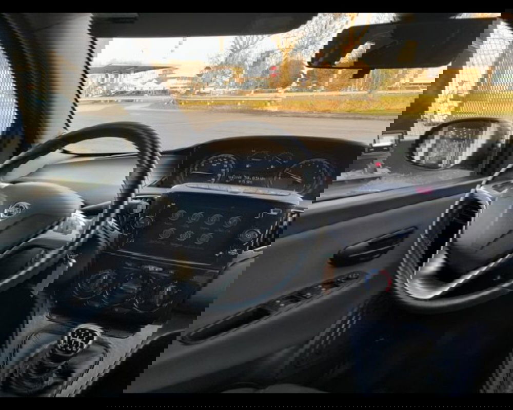 Lancia Ypsilon usata a Bologna (13)