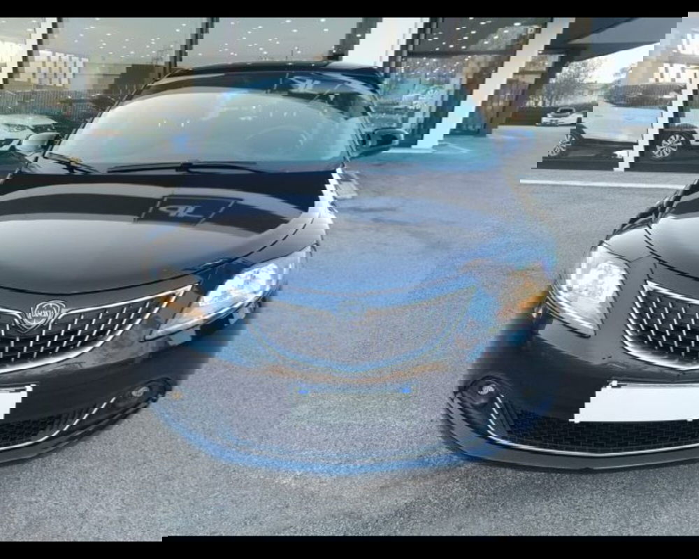 Lancia Ypsilon usata a Bologna (5)