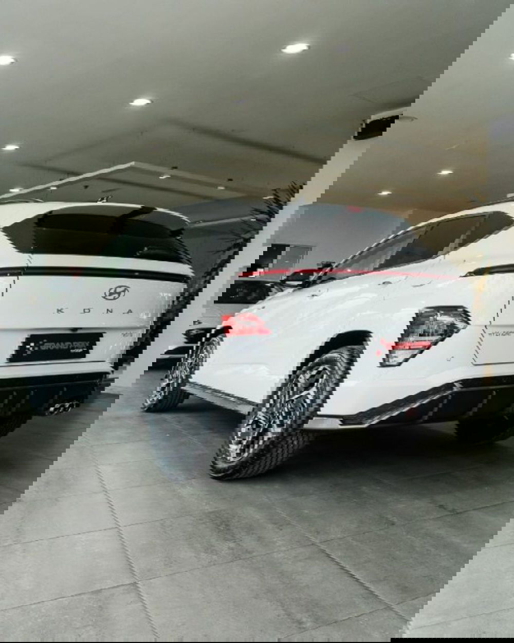 Hyundai Kona nuova a Bologna (2)