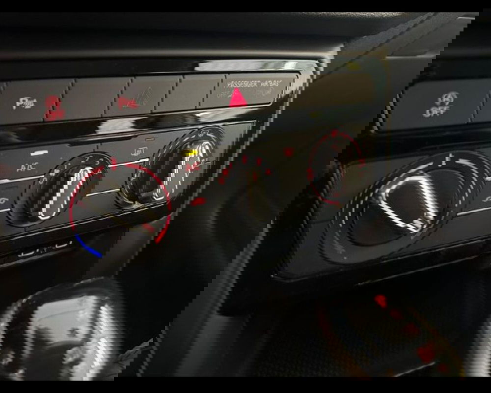 Volkswagen T-Cross usata a Bologna (8)