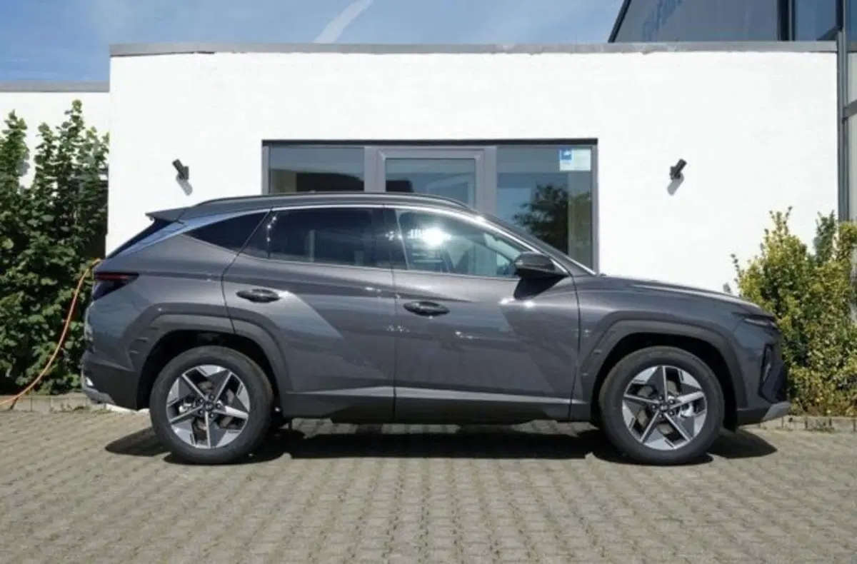 Hyundai Tucson nuova a Bologna (2)